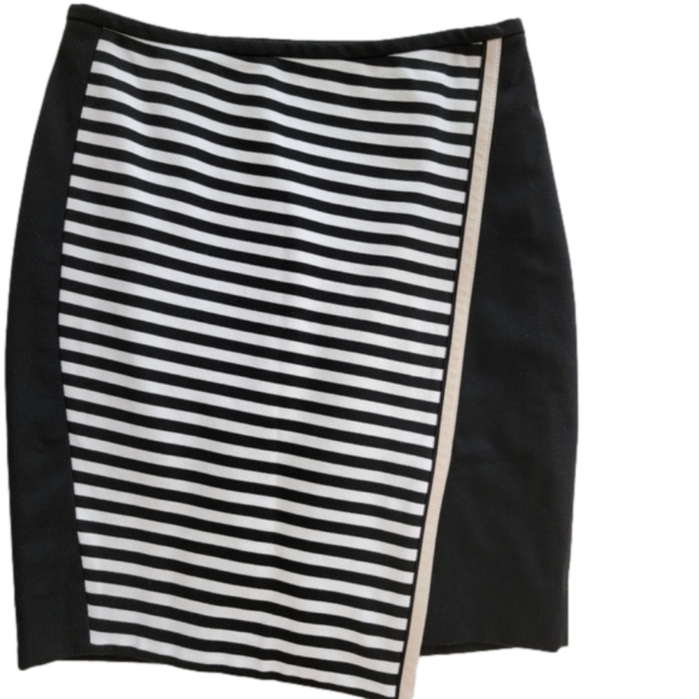 White House Black Market Skirt Size 6